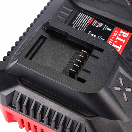 PC20402 (10)